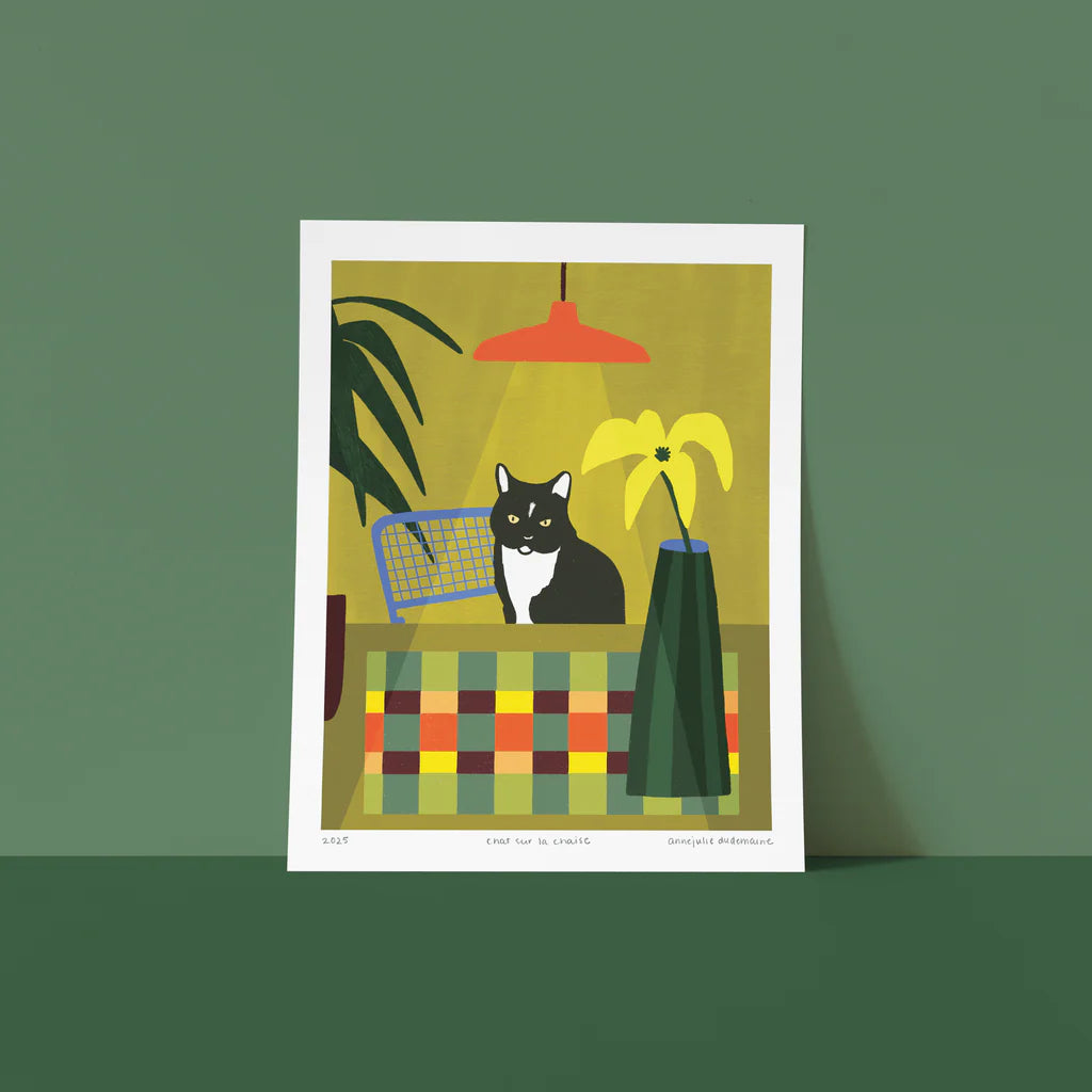 Art Print | Chat sur une chaise