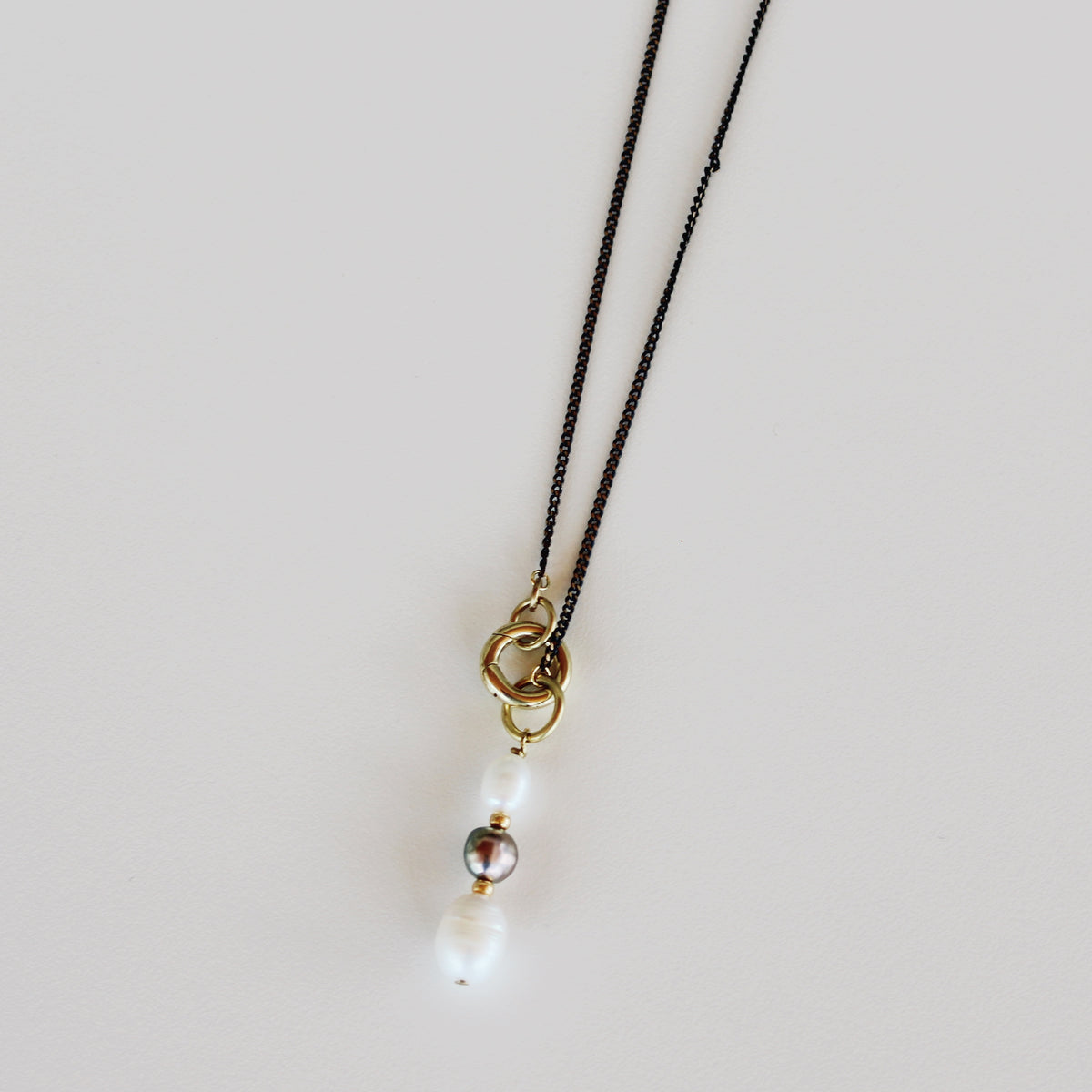 Colier «Pearl Lariat»