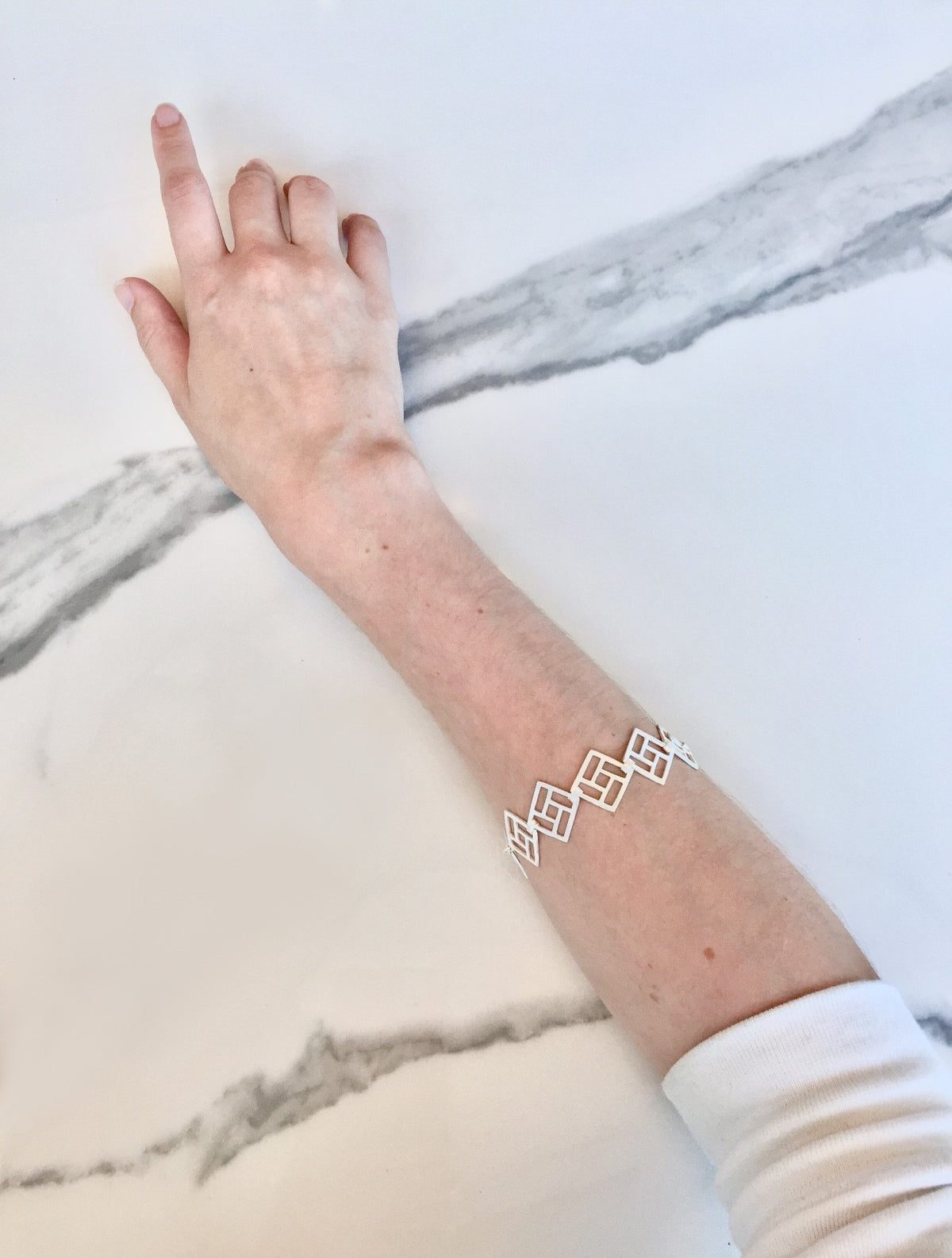 Open Square Link Bracelet