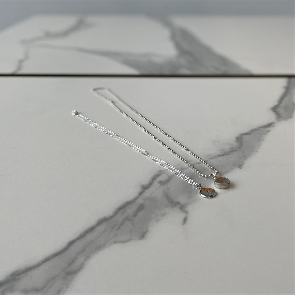 Pendentif en argent ÉPAIS sur chaîne